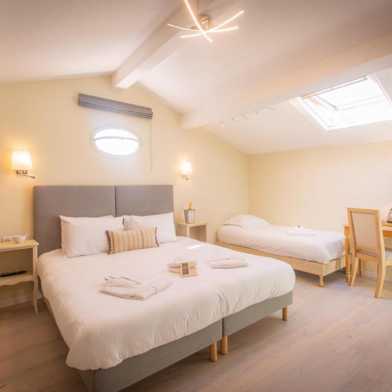 Hotel les Armoiries - Chambre Familiale - 2