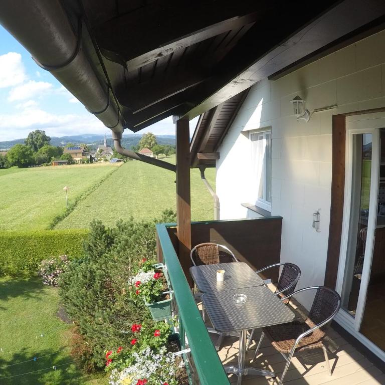 Landhaus Klopein - Apartment mit Balkon - 5
