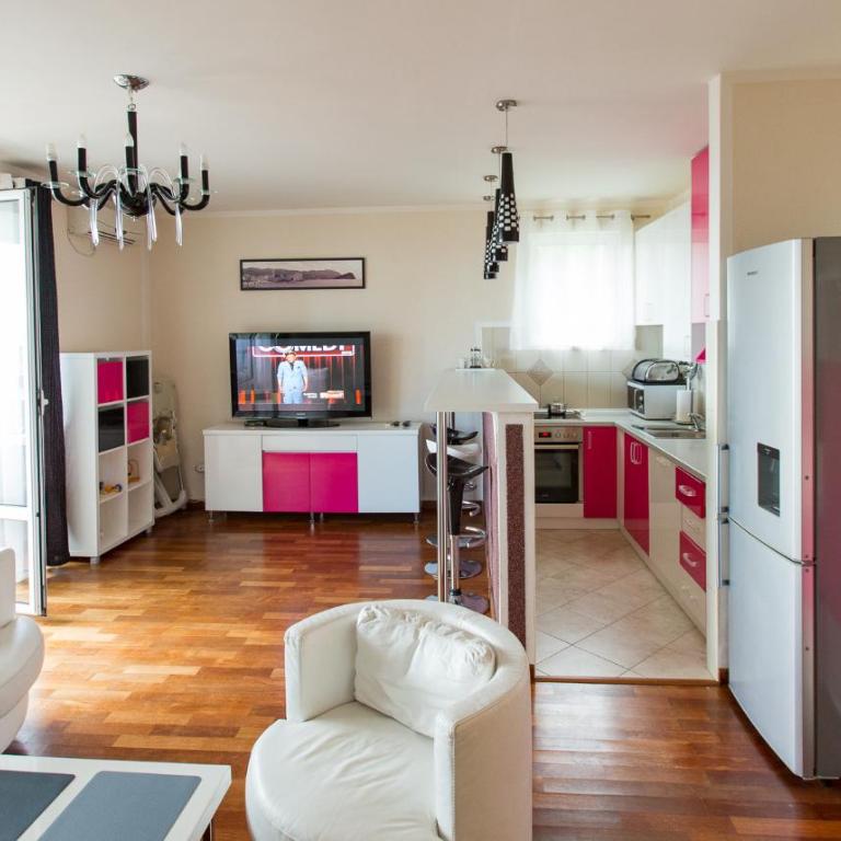 Apartment Green House - Three-Bedroom Apartment - 5