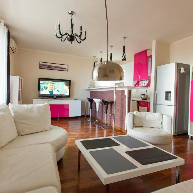 Apartment Green House - Three-Bedroom Apartment - 14