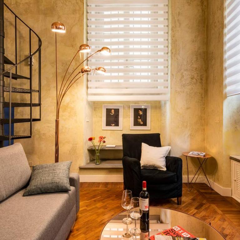 Chic Mamma Deluxe Loft Suite - One-Bedroom Apartment - 4