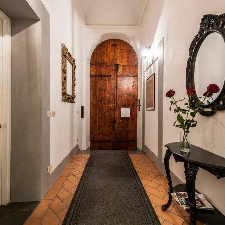 Chic Mamma Deluxe Loft Suite - One-Bedroom Apartment - 11