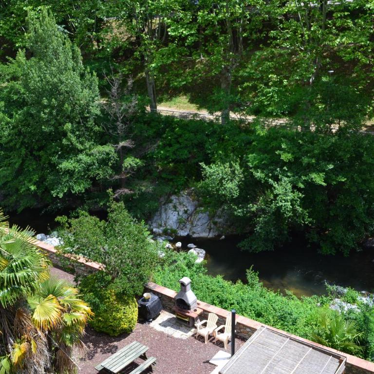 Studio à 100 mètres des thermes vue sur montagne. - Studio - 8