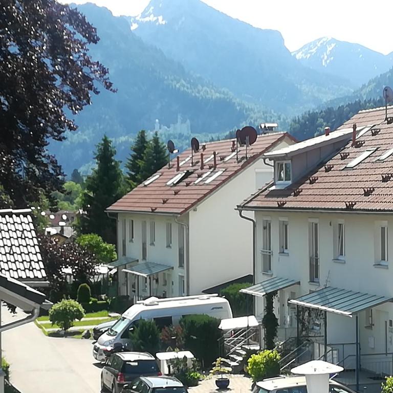 House LA Neuschwanstein Blick - Budget City Hotel - Quadruple Room with Mountain View and private Bathroom - 2