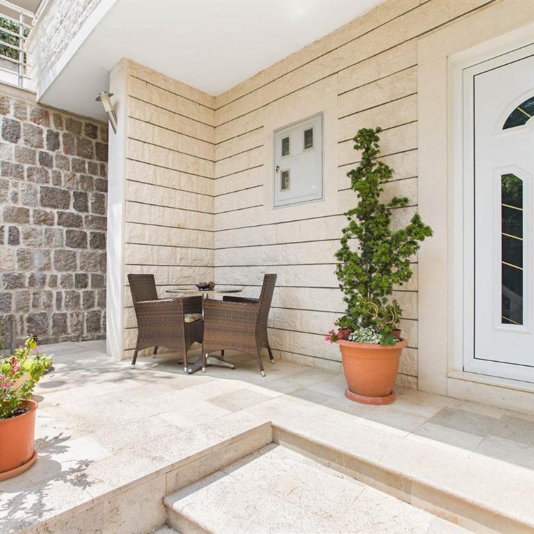 Apartments Jovanovic - Studio Apartment with Sea View - 12
