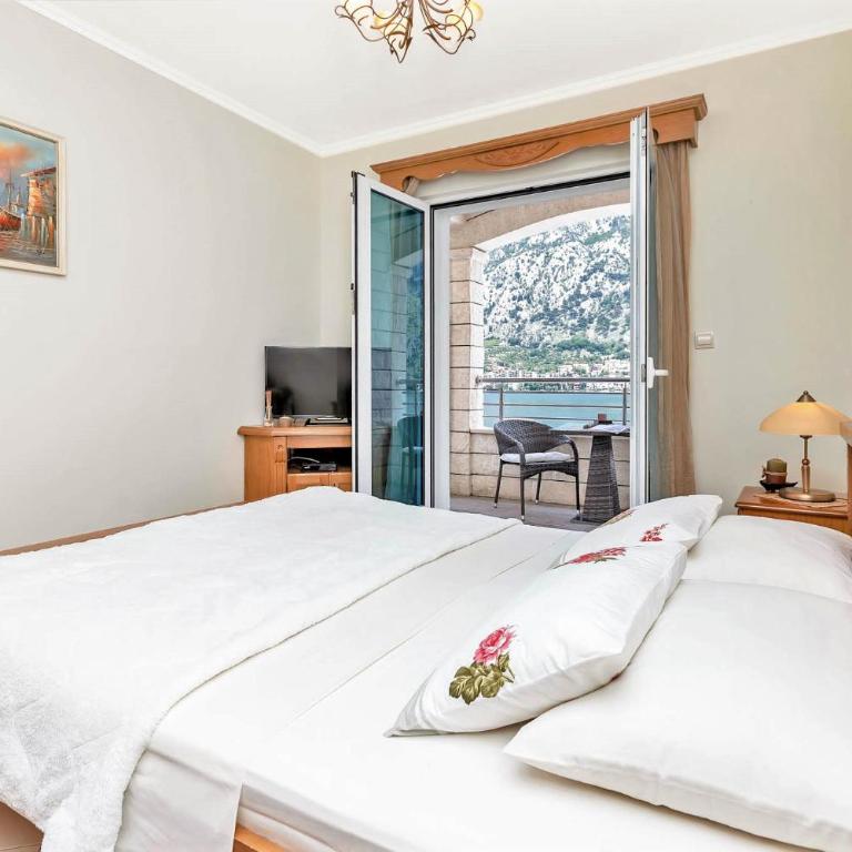 Apartments Jovanovic - Studio Apartment with Sea View - 10