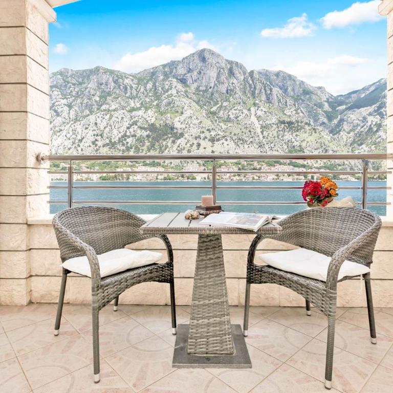 Apartments Jovanovic - Studio Apartment with Sea View - 4
