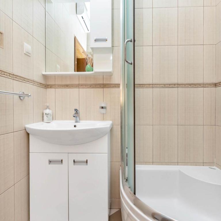 Apartments Jovanovic - Studio Apartment with Sea View - 6