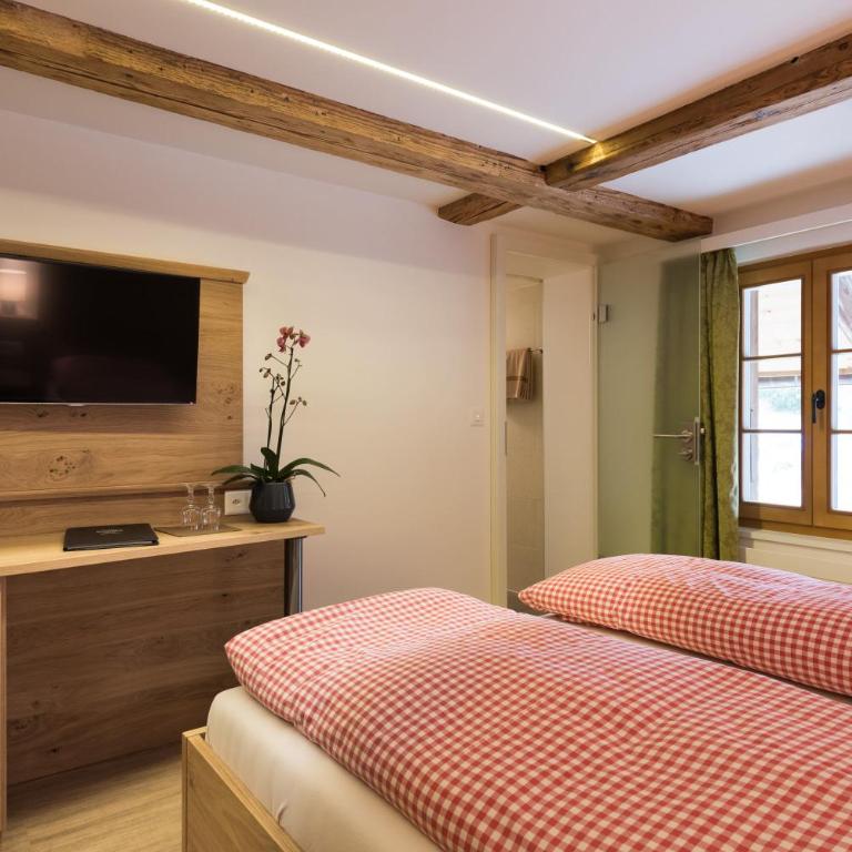 Hotel Restaurant Hirschen - Standard Queen Room - 2
