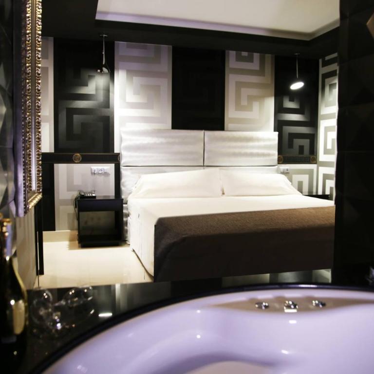 Hotel Años 50 - Habitación Super Deluxe con bañera de hidromasaje - 3