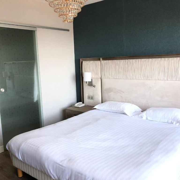 Le Diana Hôtel & Spa - Chambre Double Prestige avec Terrasse - Vue Panoramique sur Mer - 8