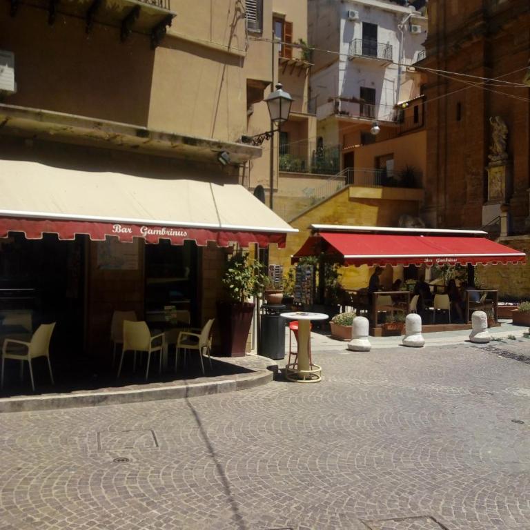 B&B Le Lumìe L' antico Cortile Camere Con Cucina Privata With Private Kitchen - Camera Familiare con Bagno Privato - 22