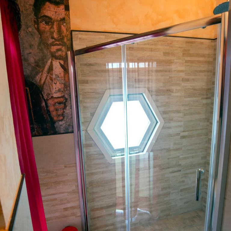 Nives Bed & Breakfast - Camera Tripla con Bagno Privato - 17