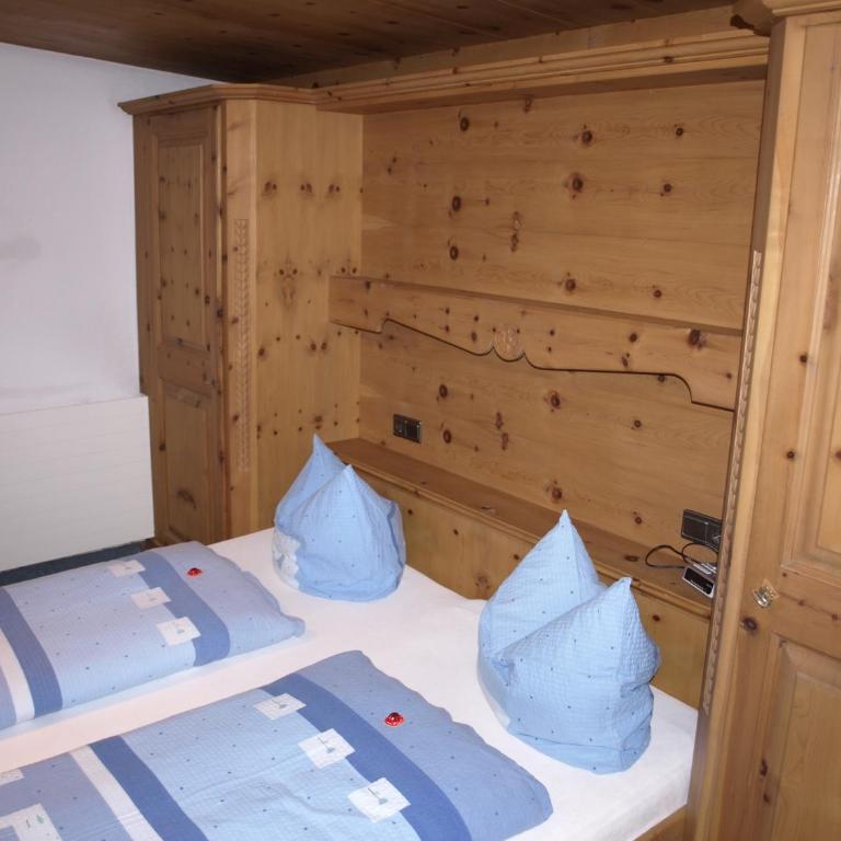 Gästehaus Christoph - Doppelzimmer mit Balkon - 5