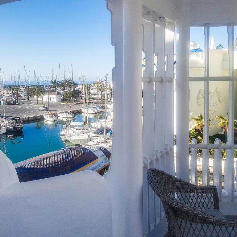 HomelyStay-Benalmadena, Puerto Marina - Apartamento con vistas al mar - 12
