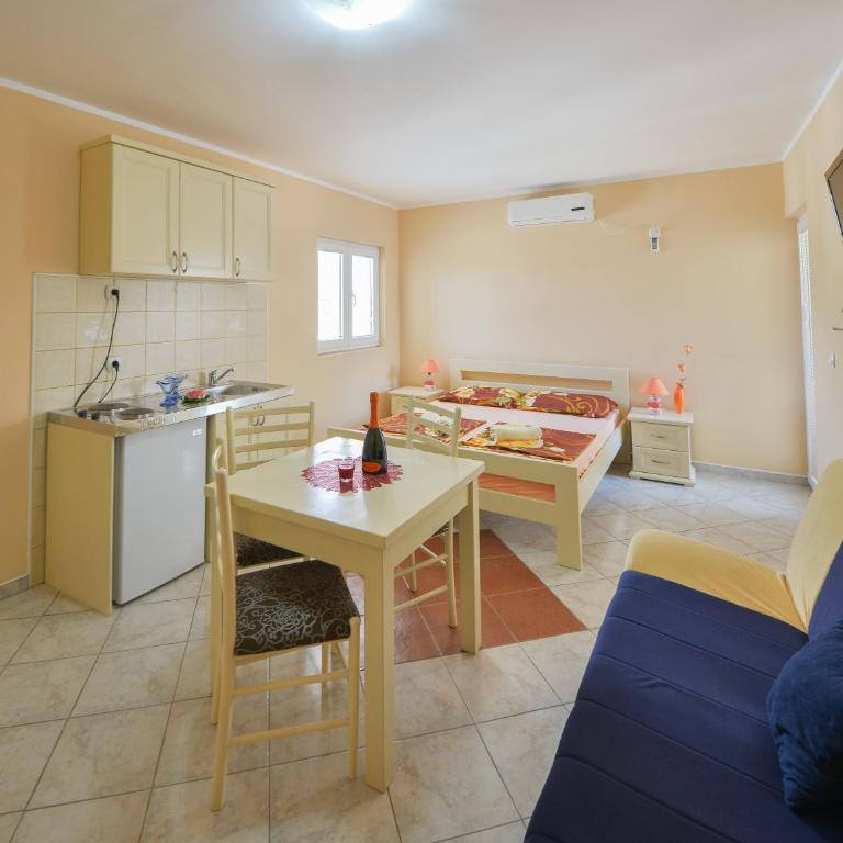 M&D Apartments Jaz - Studio - 4