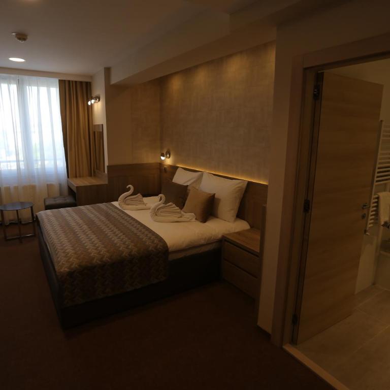 Hotel Kragujevac - Superior Double or Twin Room - 3