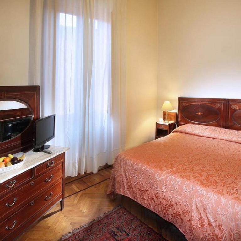 Hotel Internazionale - Camera Economy Matrimoniale/Doppia con Letti Singoli - 3