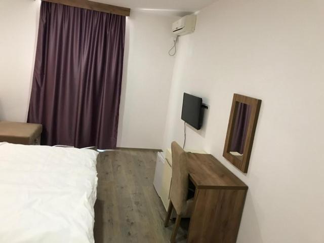 HTP Velika Plaža Ulcinj - Dvokrevetna Soba sa Bračnim Krevetom/Zasebnim Krevetima i Terasom - 12