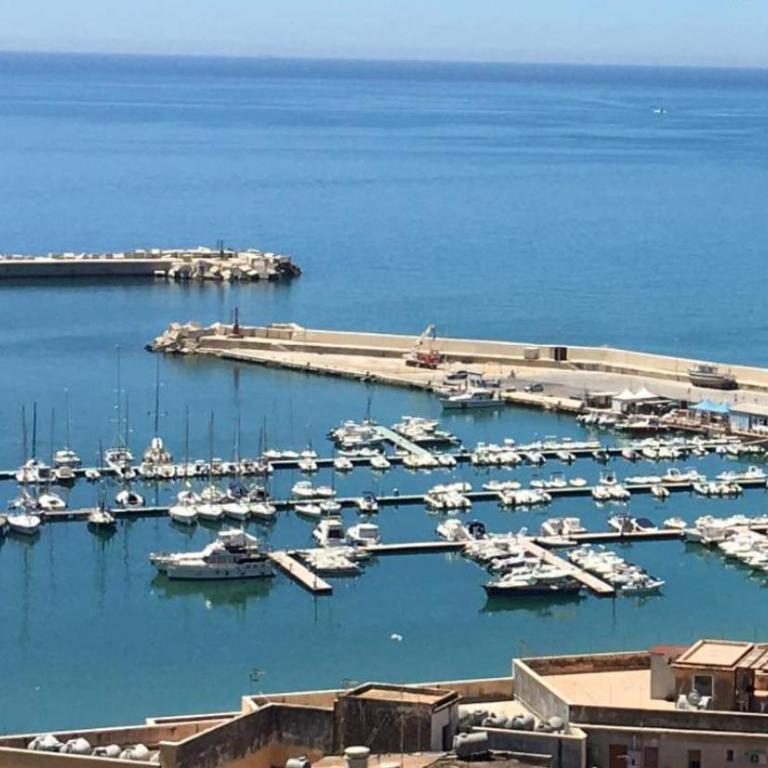 Casa del Caricatore - Three-Bedroom Apartment - 22