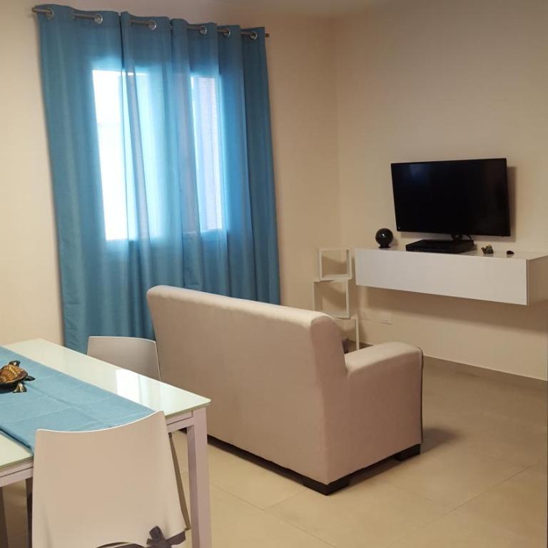 Casa del Caricatore - Three-Bedroom Apartment - 12