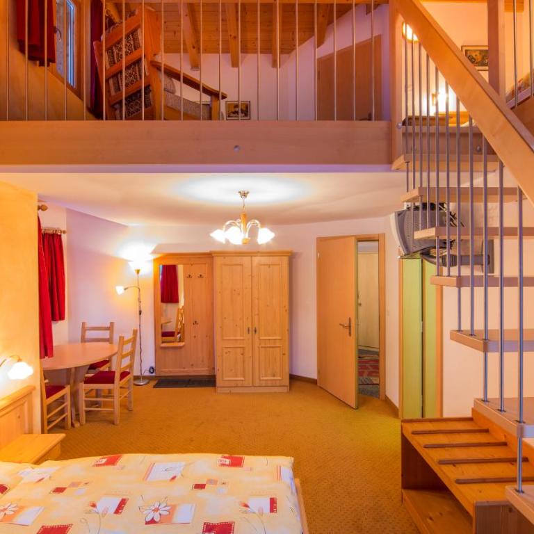 Familienhotel Garni Sporting - Familienzimmer (2 Erwachsene + 2 Kinder) - 3