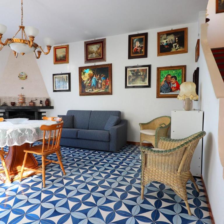 La Casetta di Emma - Three-Bedroom House - 7