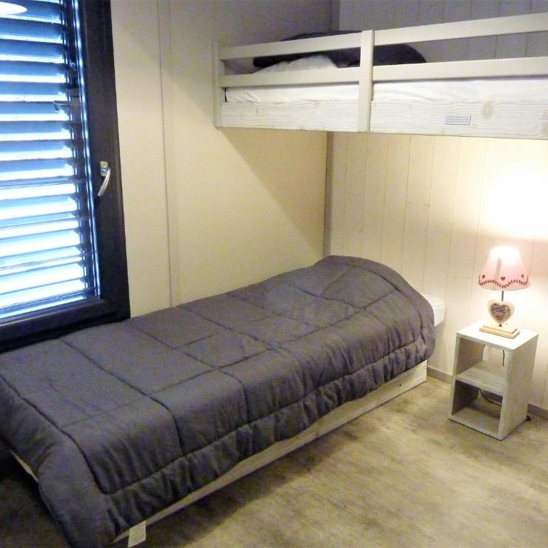 Domaine Napoléon - Two-Bedroom Chalet - 2