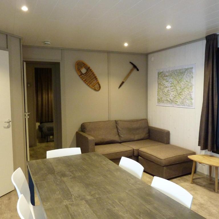 Domaine Napoléon - Two-Bedroom Chalet - 1