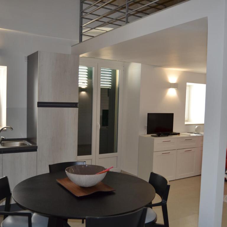 BRG APARTMENTS - Appartamentino su 2 Livelli - 1