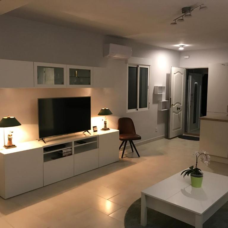 Miramar El Faro - One-Bedroom Apartment - 15