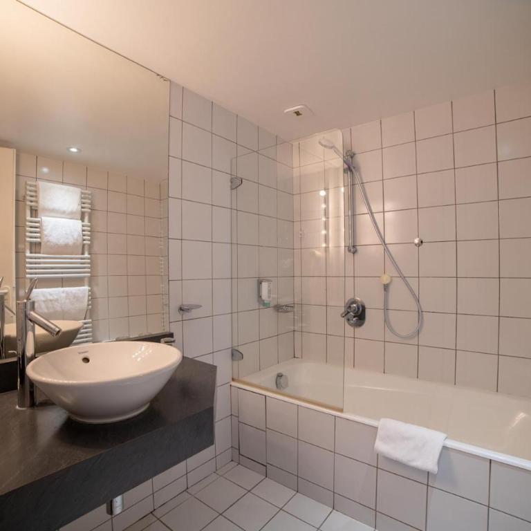 Hôtel du Palais de l'Isle - Charming Double Room - 10