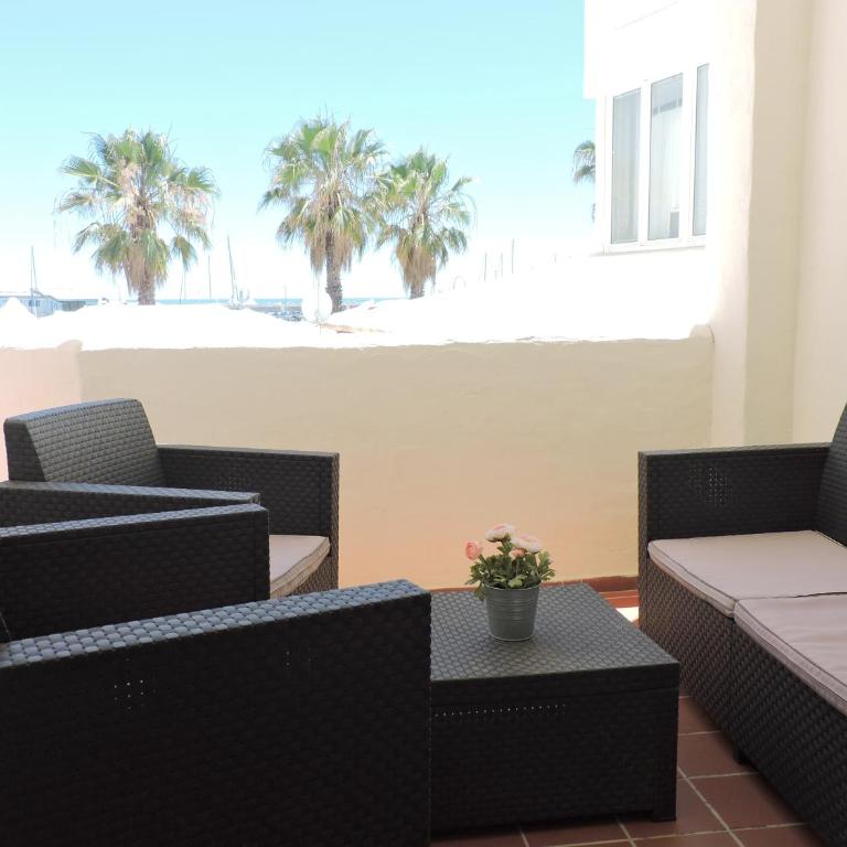 Apartamento Exclusivo Puerto Marina - Apartamento de 1 dormitorio con balcón - 3
