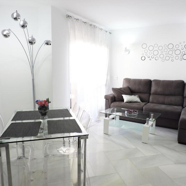 Apartamento Exclusivo Puerto Marina - Apartamento de 1 dormitorio con balcón - 14
