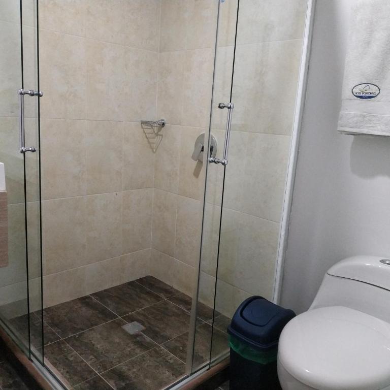 Hotel Portobelo Guatape - Habitación Estándar - 1 cama grande - 2