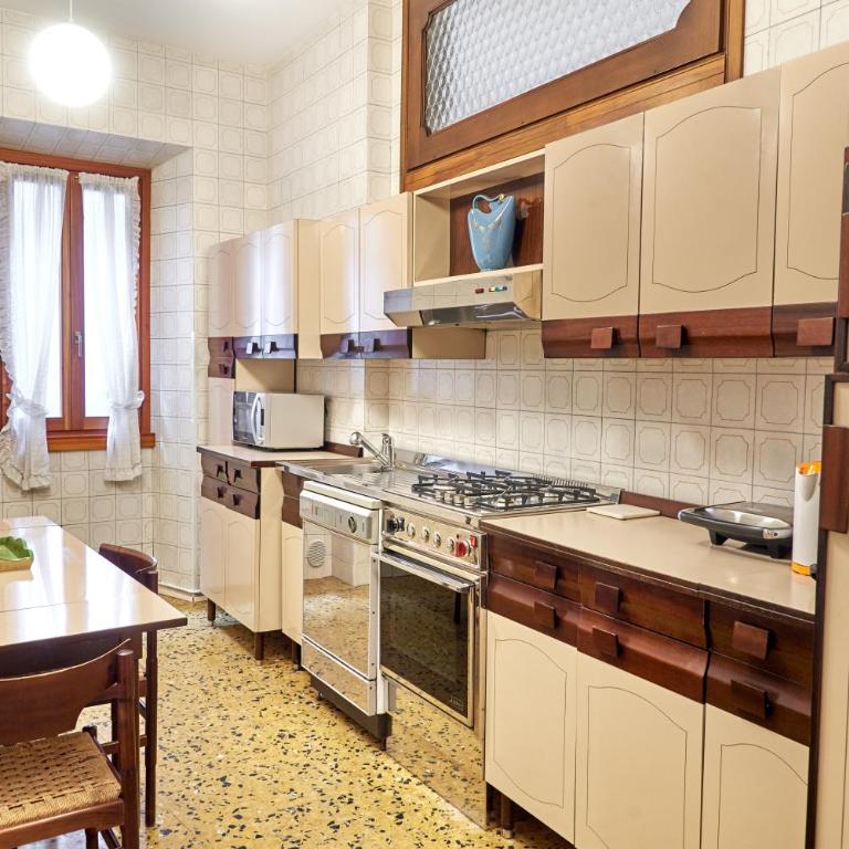 Residence Domaso - Esperienza in Centro Storico "Casa del Dottore" - Casa con 4 camere da letto - 7