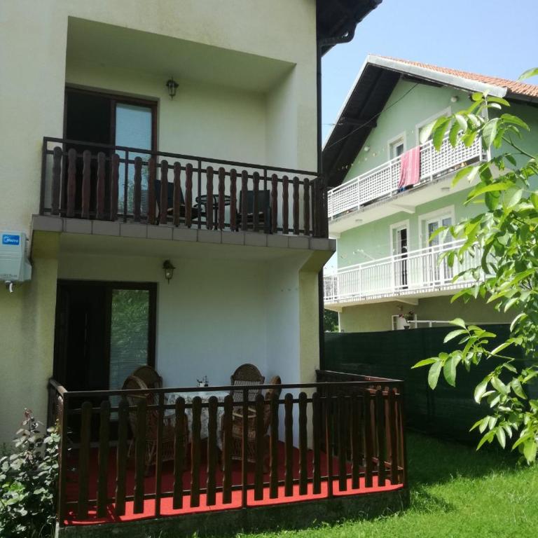 Holiday Home Iman - Vila sa Pogledom na Vrt - 13