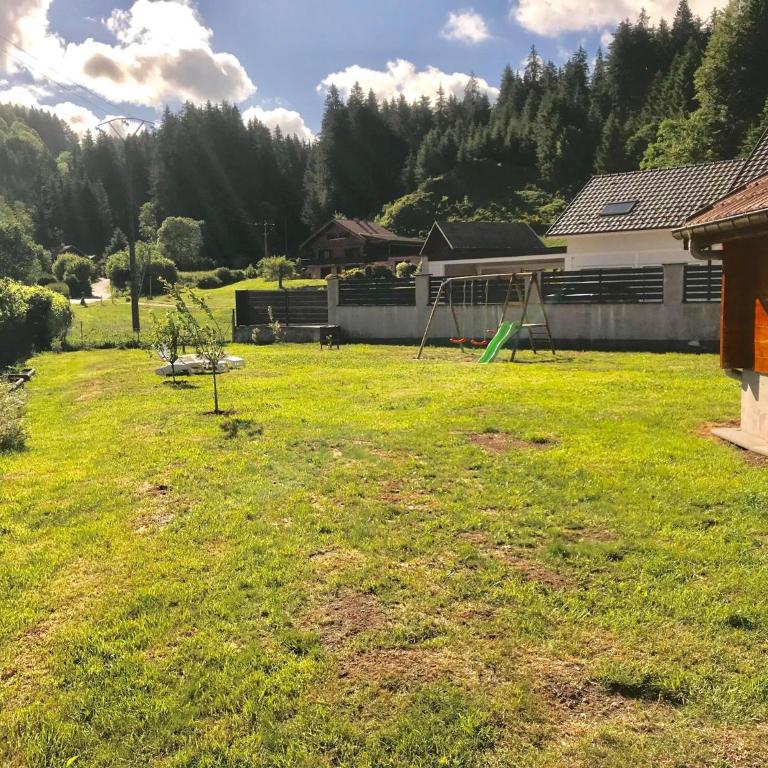 Chalet tout confort 'Le Grand Pré', terrain clôturé, garage - Chalet 3 Chambres - 28