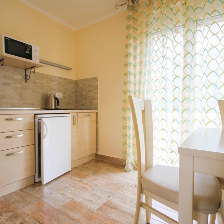 Apartaments Crown Silvia - Standard Triple Room - 3