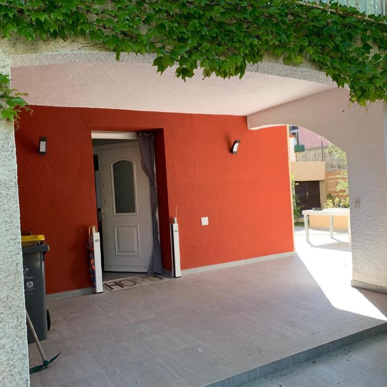 meublé au calme à 1 minute de la plage - Two-Bedroom Apartment - 10