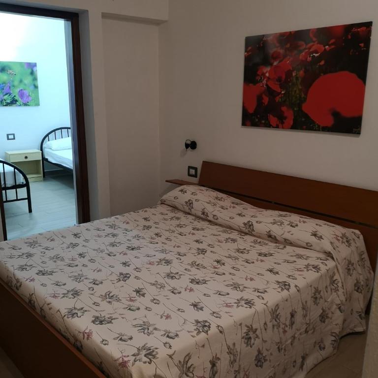 Domo Silvia - Camera Familiare con Bagno Privato - 6