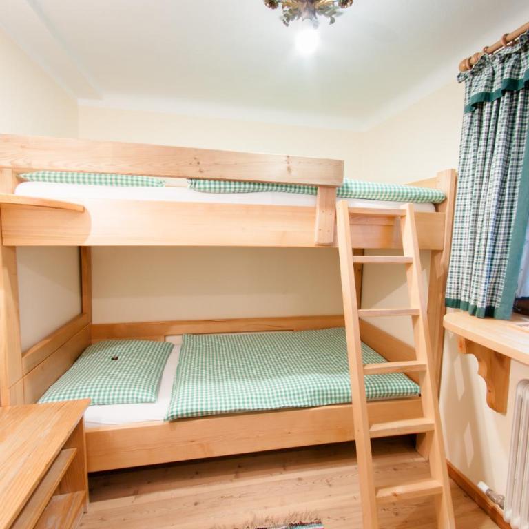 Appartements Gut Berg - Großes Apartment mit 2 Schlafzimmern - 2