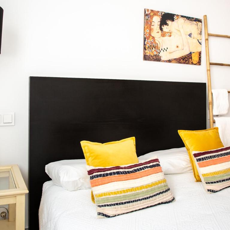 Aresti Old Town by Bilbao Living - Two-Bedroom Apartment - 14