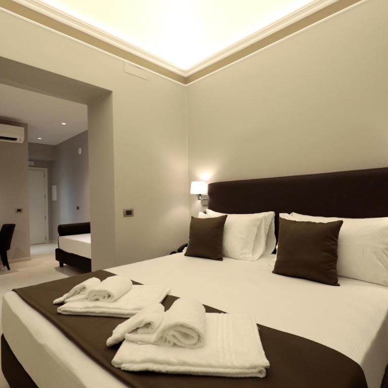 ETNEA STYLE CATANIA Comfort Rooms - Luxury Triple Room - 5