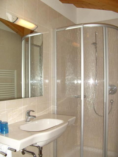 Landhaus Tirol - Apartment mit Dusche - 12