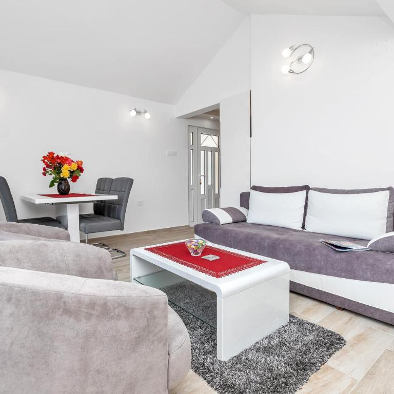 Apartment Kalle - Apartment with Sea View - 9