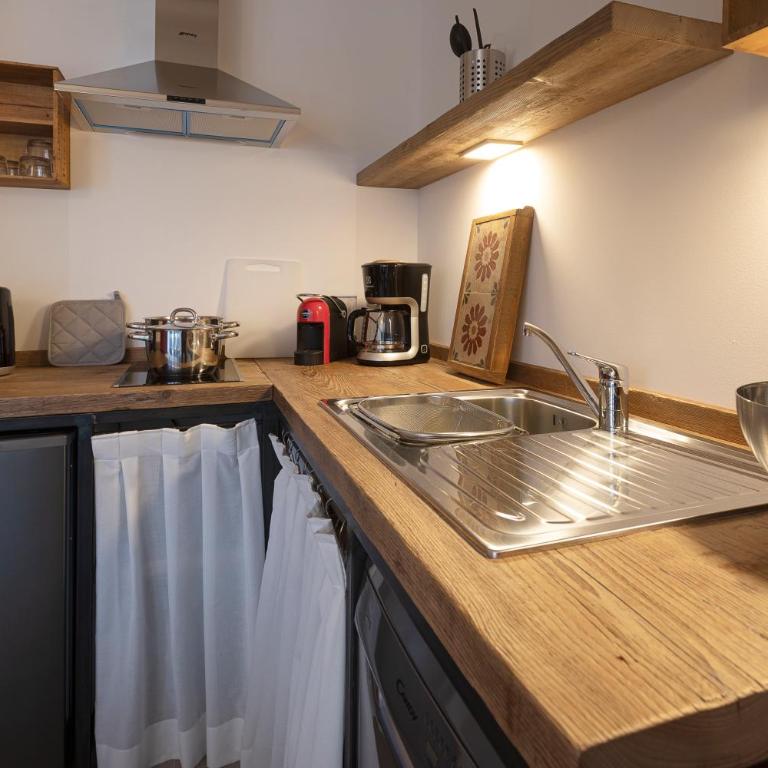 Sunset Residence - Appartamento con 2 Camere da Letto e Vista Lago - 16