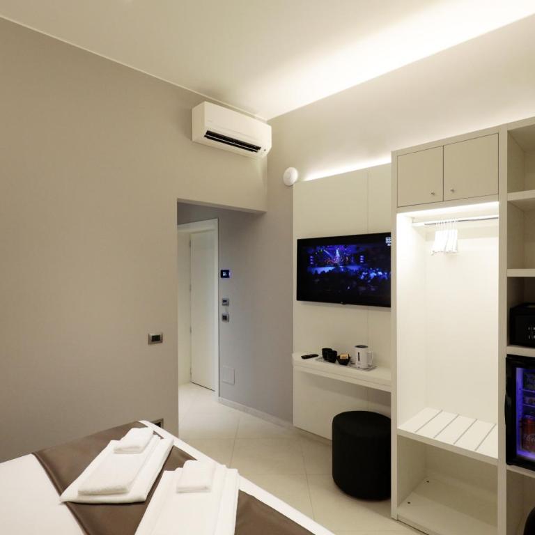 ETNEA STYLE CATANIA Comfort Rooms - Deluxe Double or Twin Room - 5