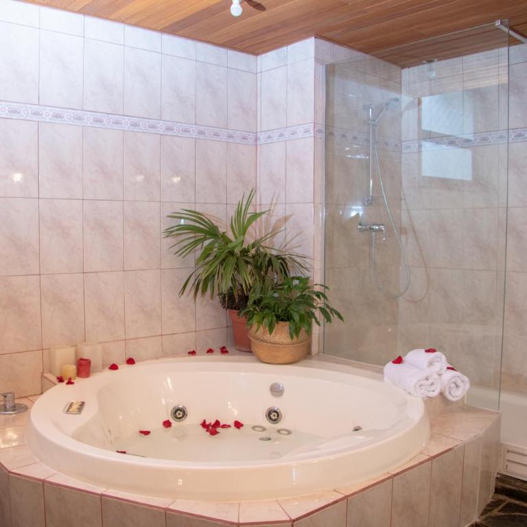 Hotel Casa Marron - Suite Deluxe con bañera de hidromasaje - 7