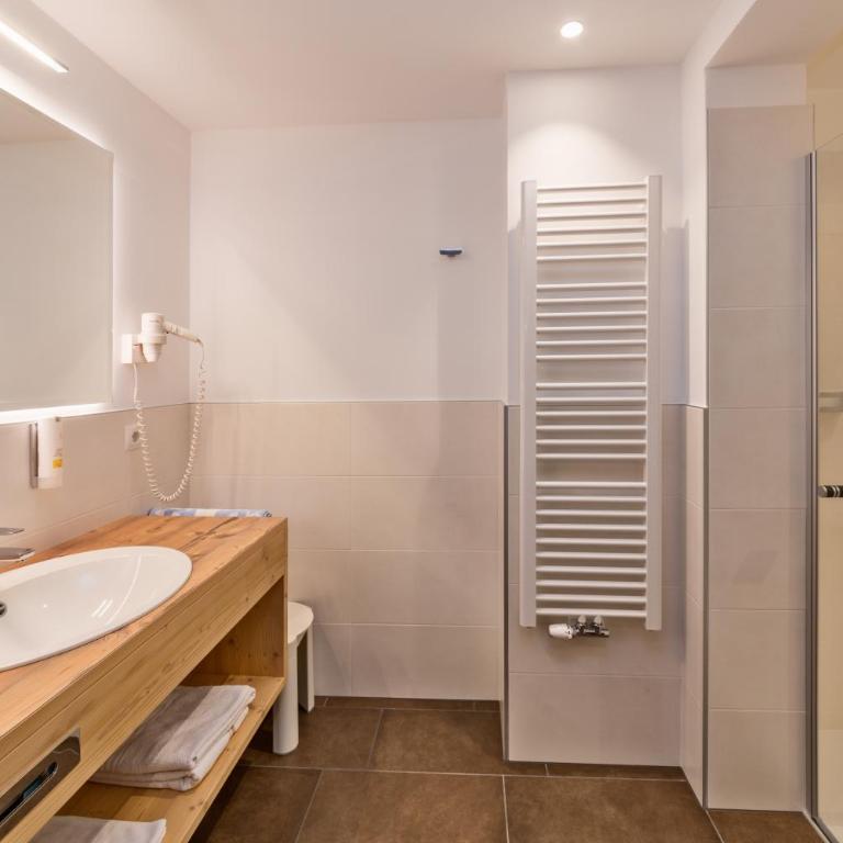 Hotel Moritz - Camera Matrimoniale Comfort con Balcone - 3